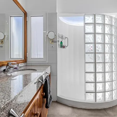 Patos Плайя-Бланка