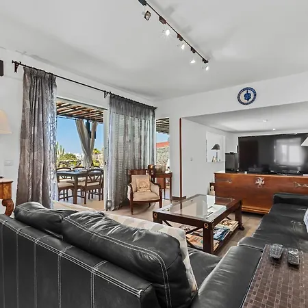 Вілла Patos Плайя-Бланка